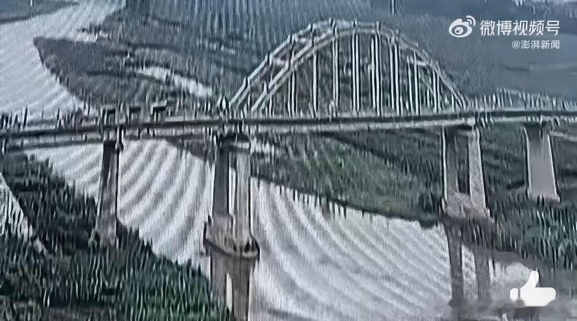 山东一大桥步道桥板脱落致行人坠亡一桩令人痛心的意外，为老旧桥梁的维护管理敲响了警