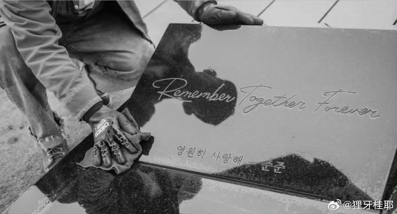 大S雕像设计者发文讲述创作细节李承道明确表示，雕像旨在为大S的“精神轨迹寻找停留