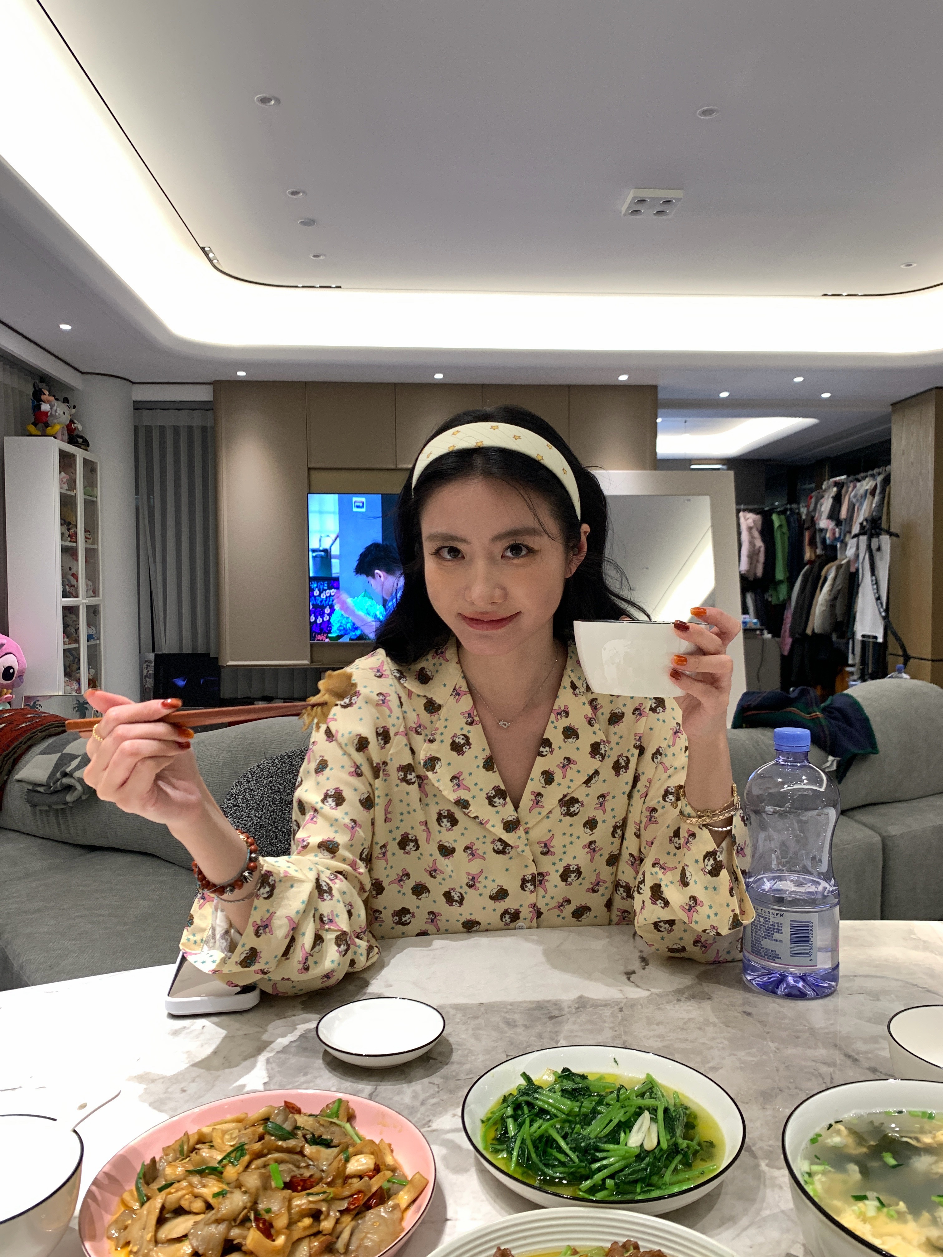 终于弄完了去录开箱了 上新完发！好多事想做 