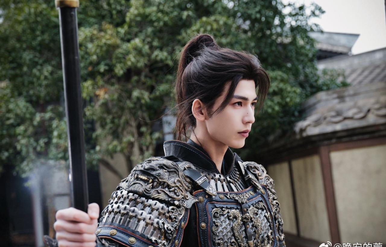 逐玉已经接近尾声很舍不得你的这个角色 看到你的杀青戏不知道为什么很想掉眼泪期待你