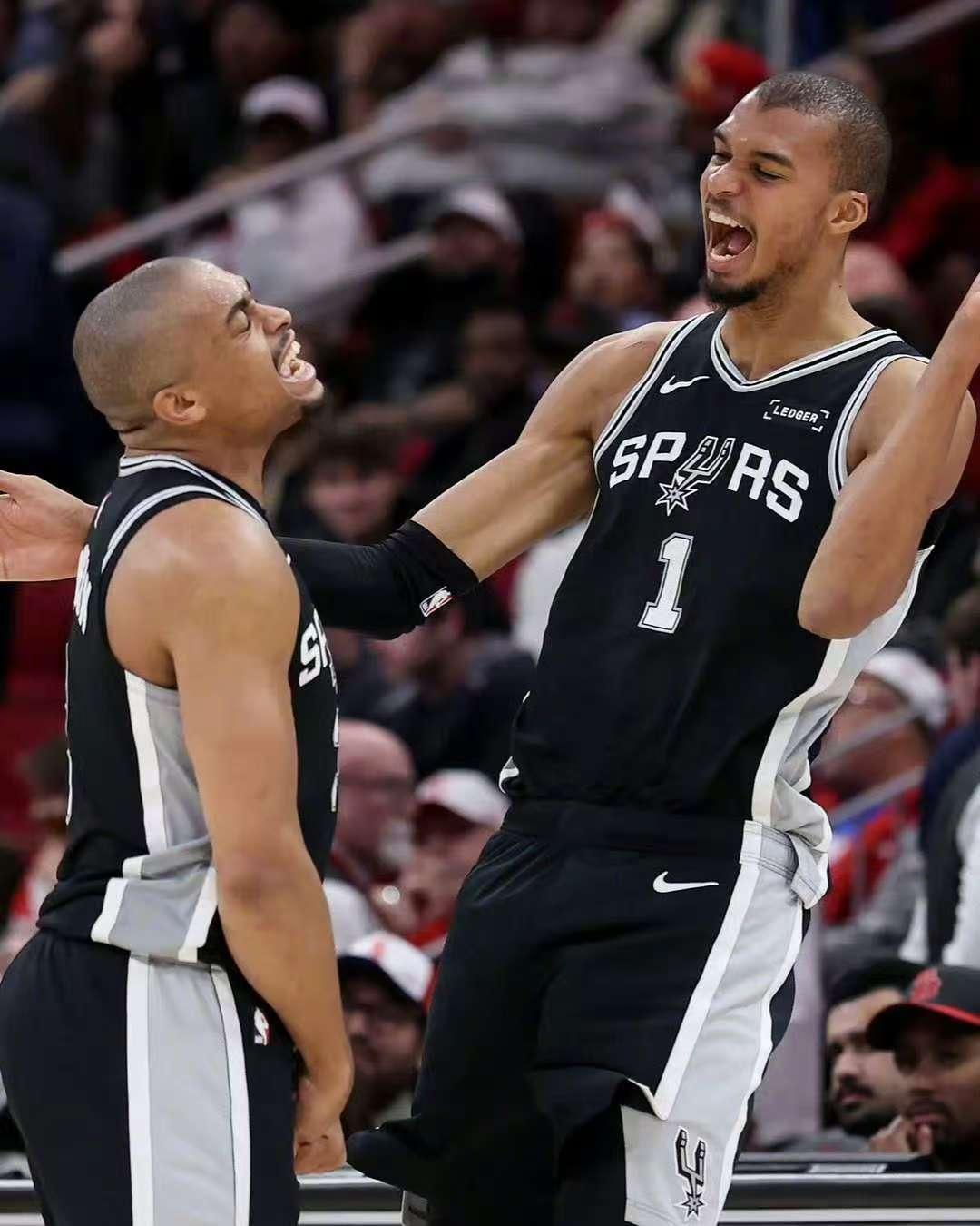 半场领先31分，马刺强的不讲道理
国王伴随着德罗赞的爆发，刚刚迎来一波两连胜；但