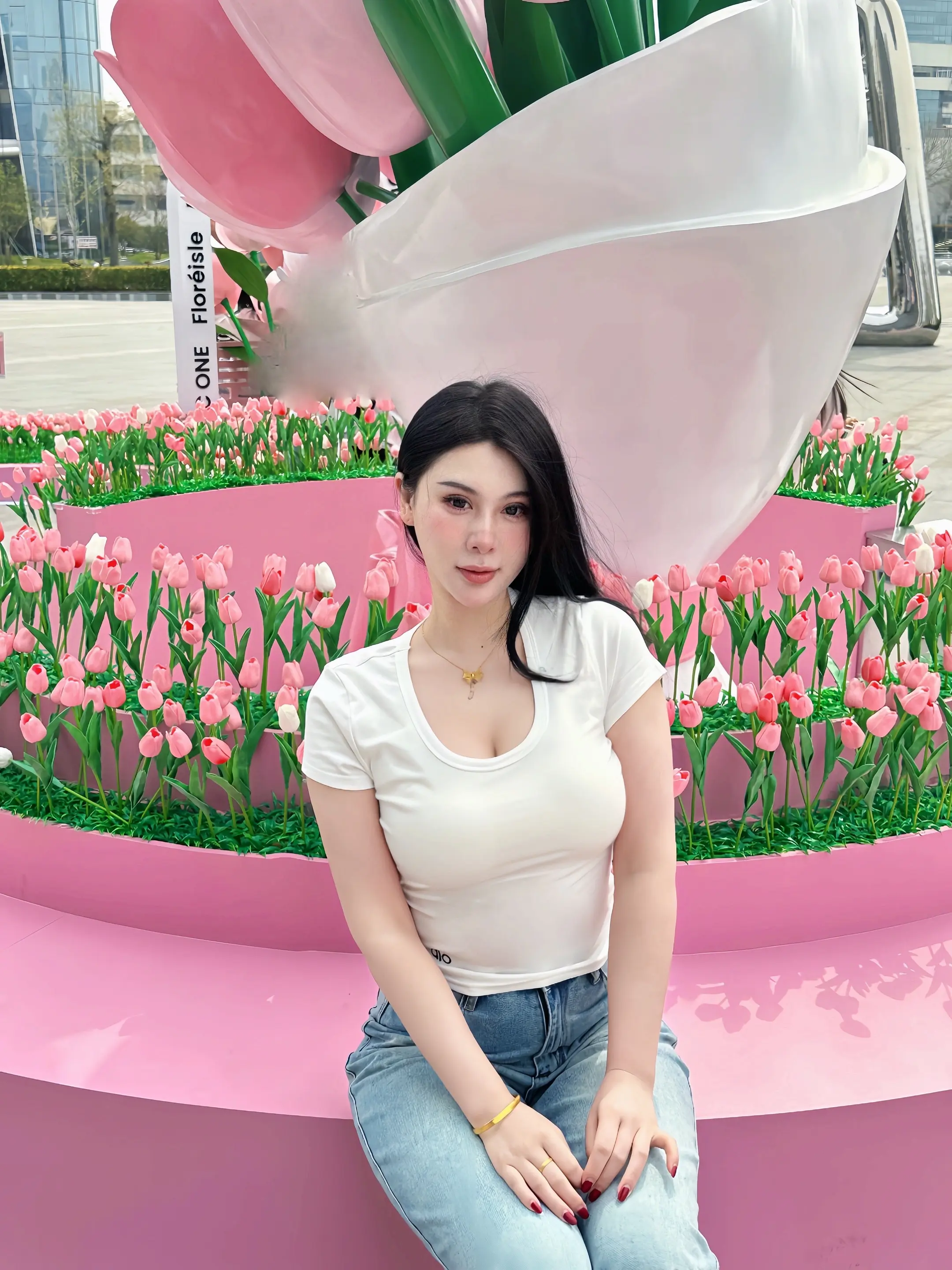 🌷🌷樱花树下谁都美。