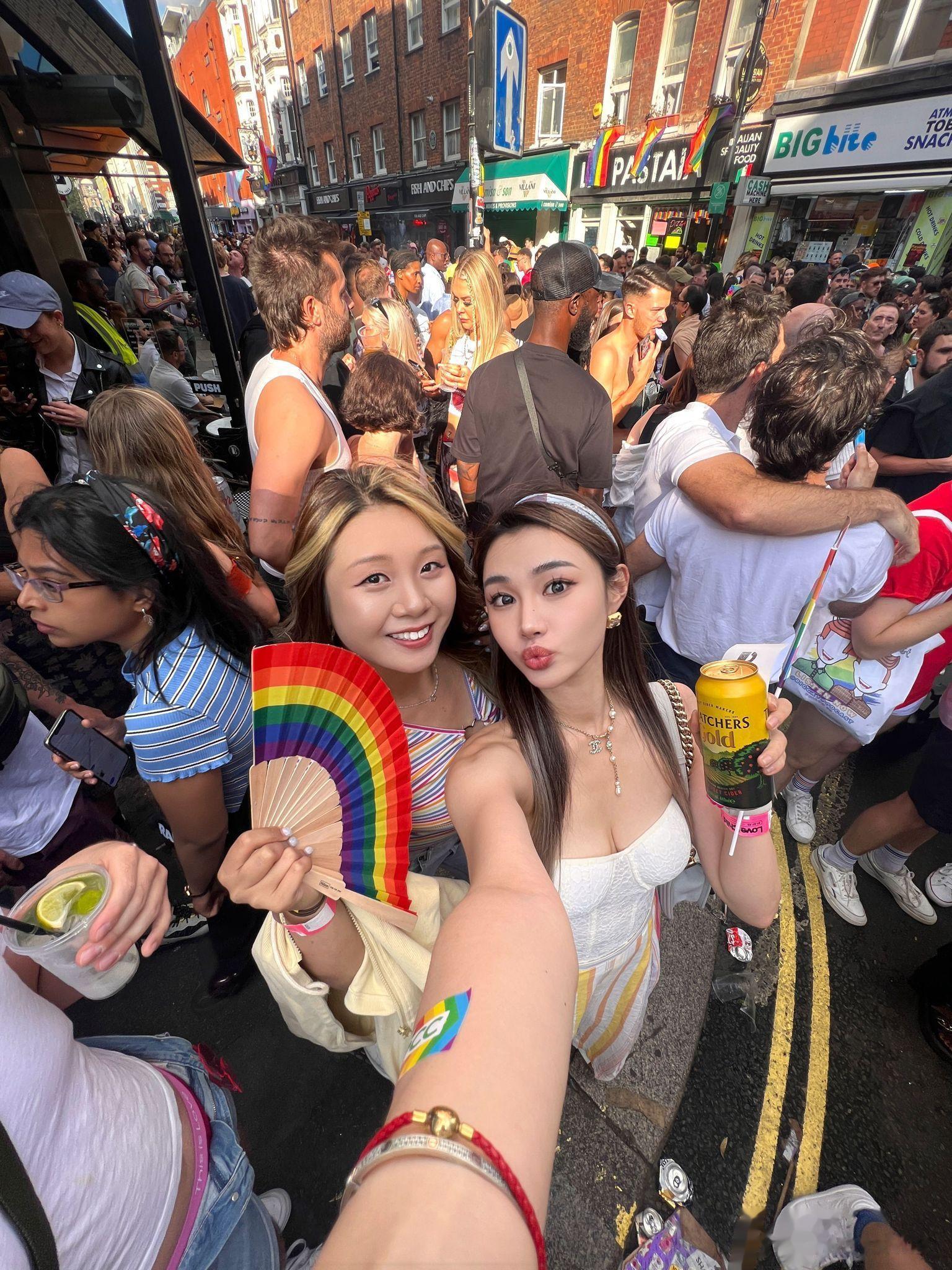 勇敢的人先享受世界 ​​​