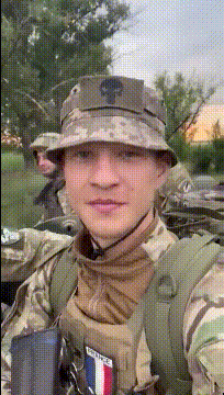 4月6日，一名效忠乌克兰武装部队的，法国雇佣兵战士拍摄了自己乘坐车辆，前往乌克兰