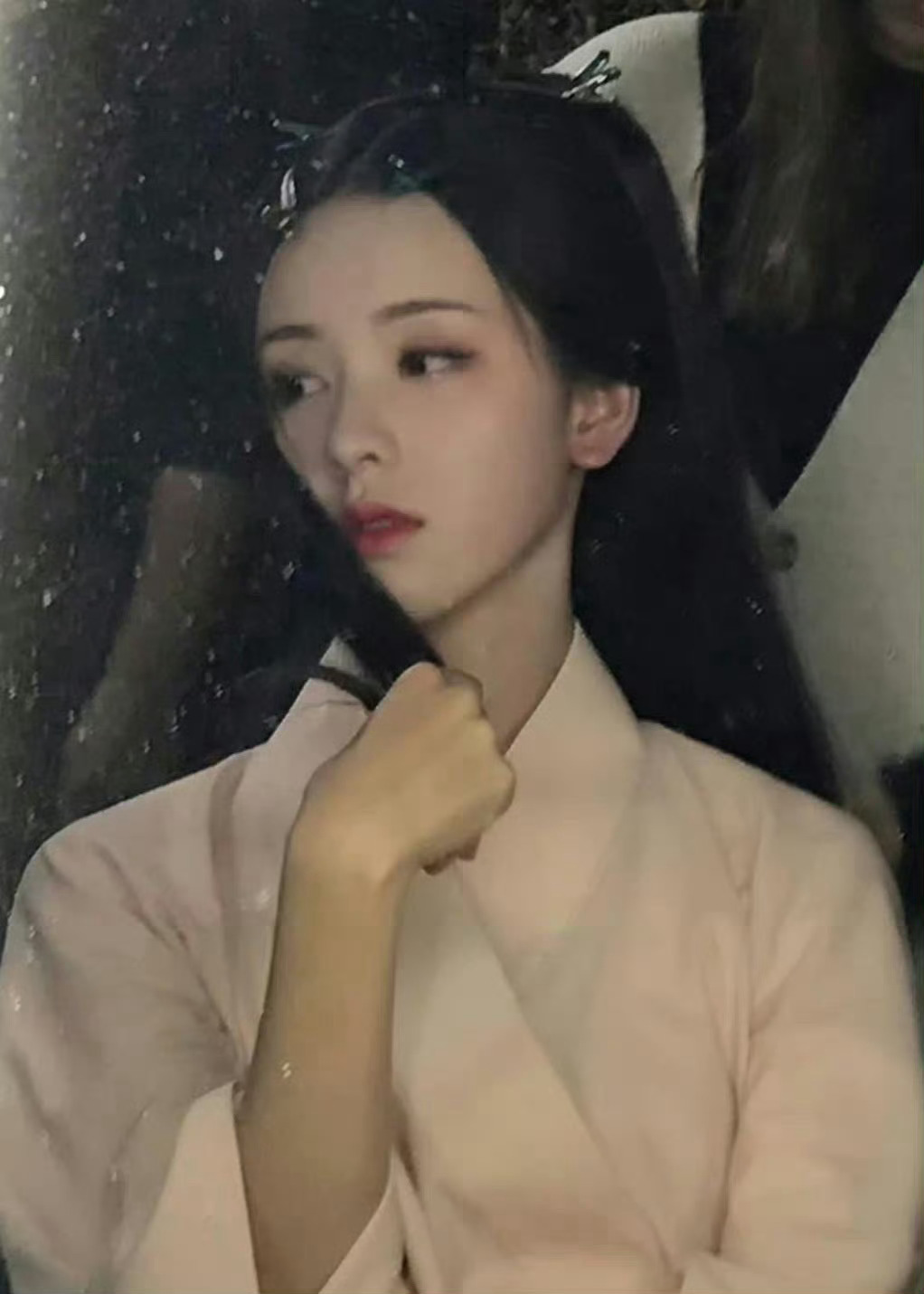 盈盈楚楚小白花所以wuli郑旦宝宝啥时候可以来捏陈都灵 《浣溪沙》郑旦 