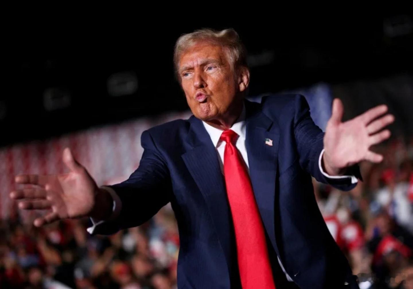 特朗普说，美国忠于盟友，经常为他们而战。美国并不需要盟友的钱，而是需要他们的忠诚