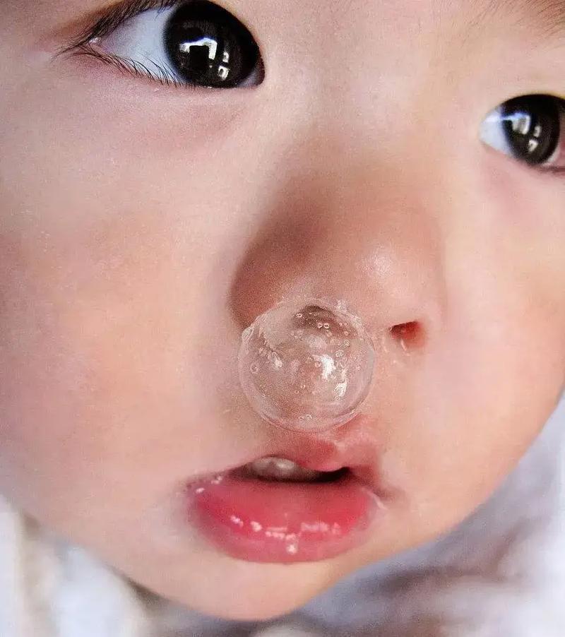 这样的女人是没有素质没有教养还是缺德。在超市买东西，有的时候结账要排队，有时还要