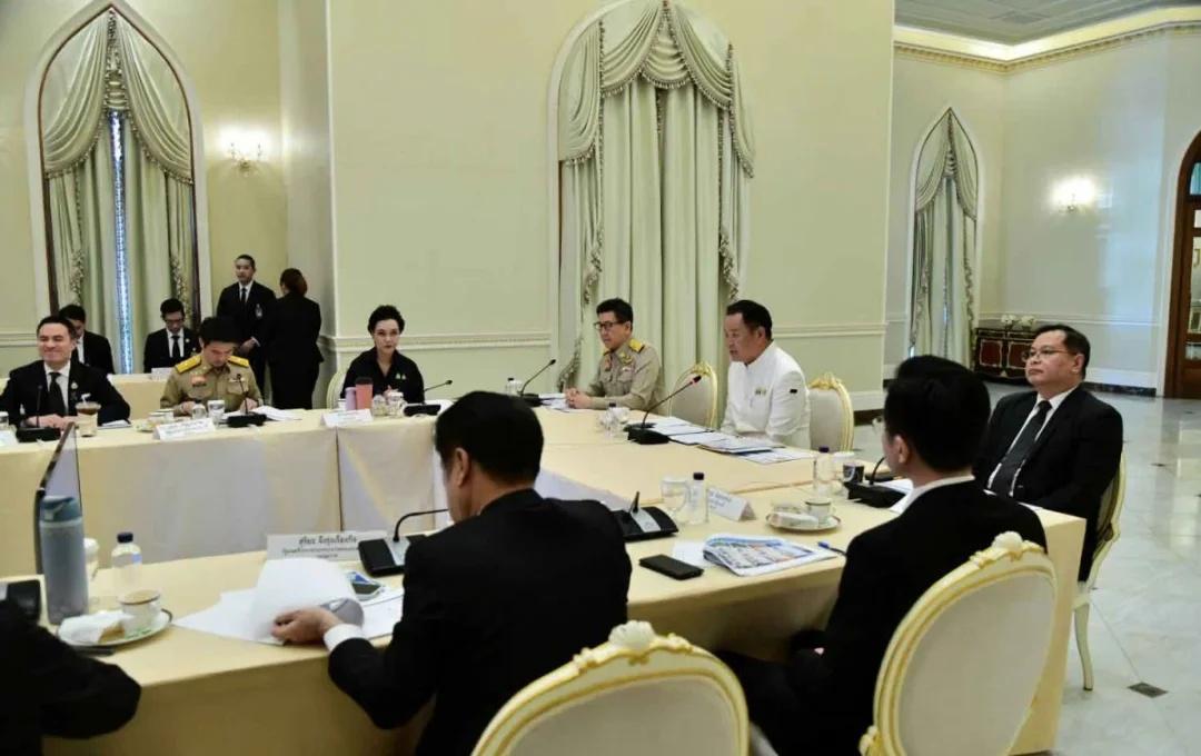 泰国想冲高收入国家
🇹🇭泰国这次目标放得有点大。
	
泰国政府和私营部门正在