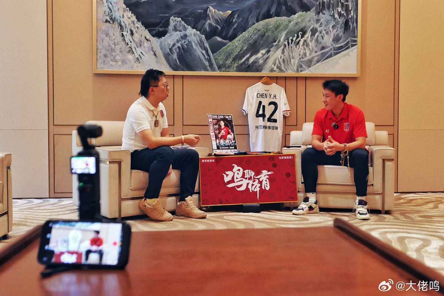 鸣聊体育 2025年度球员专访，来自锋线生力军陈瑜昊的独家访谈报道，值得一看，假