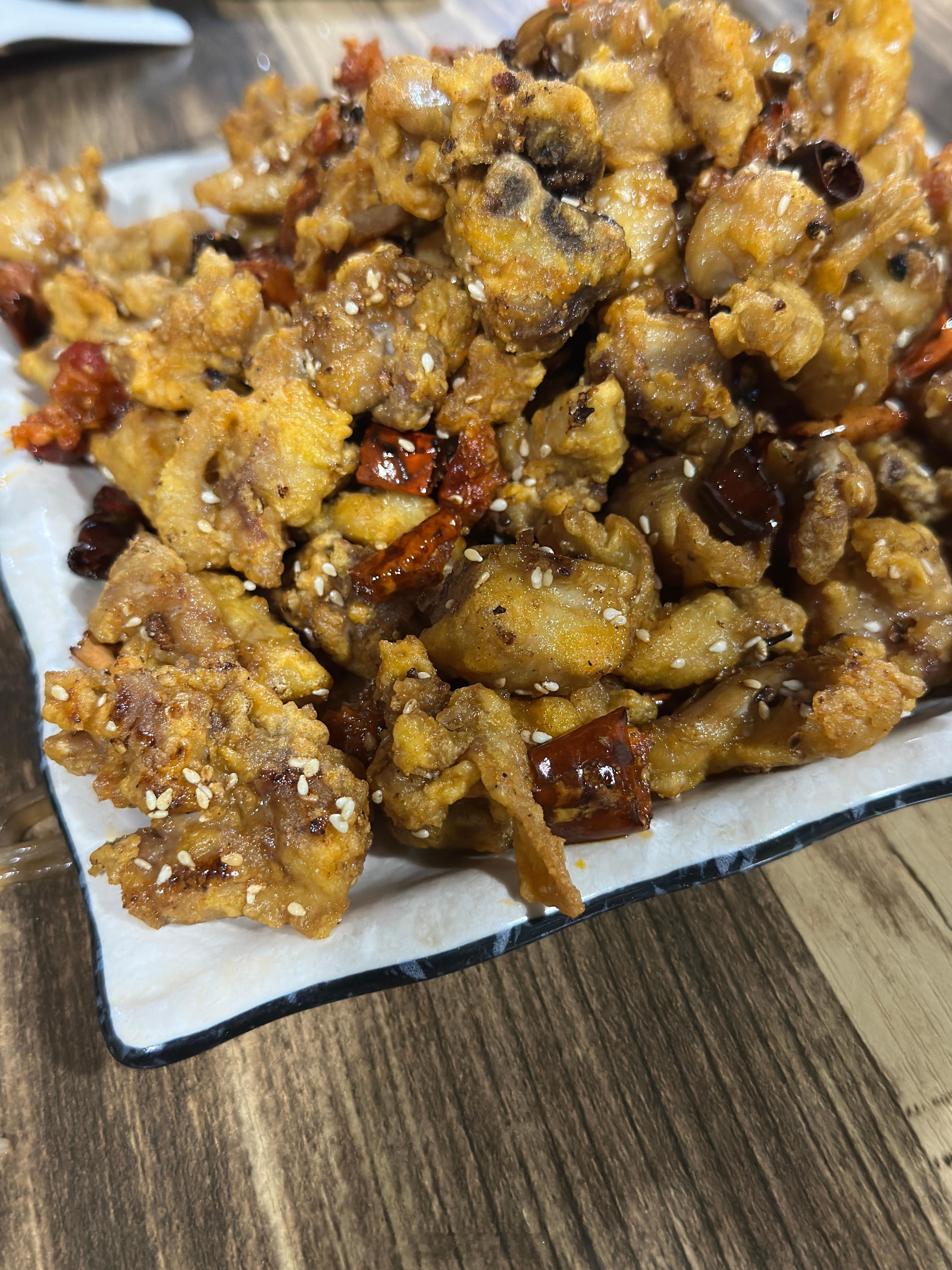 我姨家孩子05后，过几天要结婚了，娶的我们老家本地媳妇，花费大概如下，给大家看看