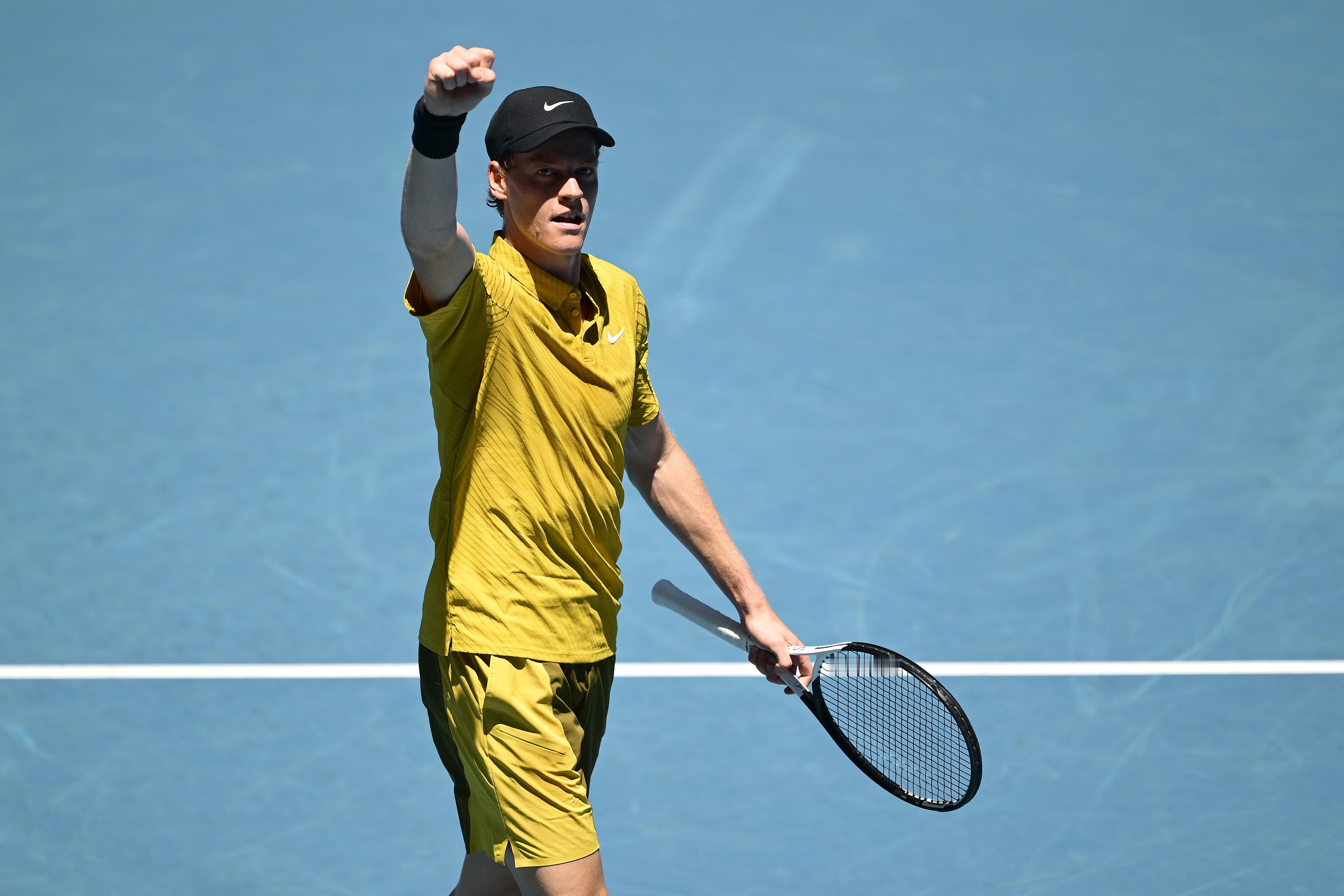 辛纳连续5年晋级澳网16强💥2026澳网男单第三轮，卫冕冠军辛纳在先丢一盘，后