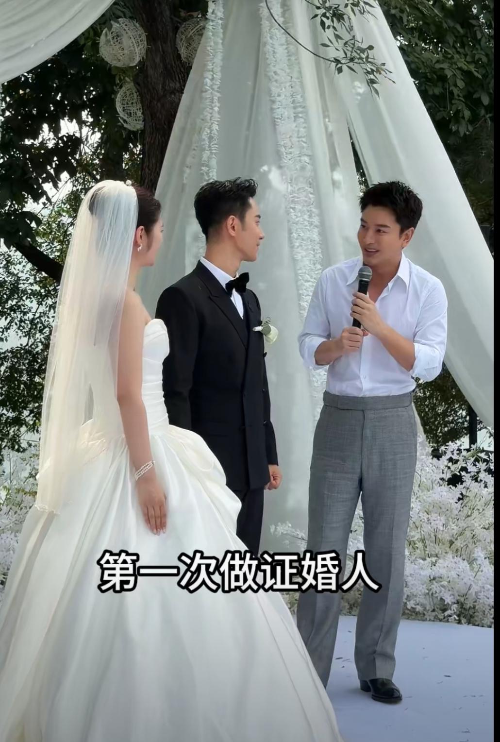 贾乃亮的经纪人结婚，他不但做起了新郎新娘的证婚人，还为他们送上了百万豪车，让网友