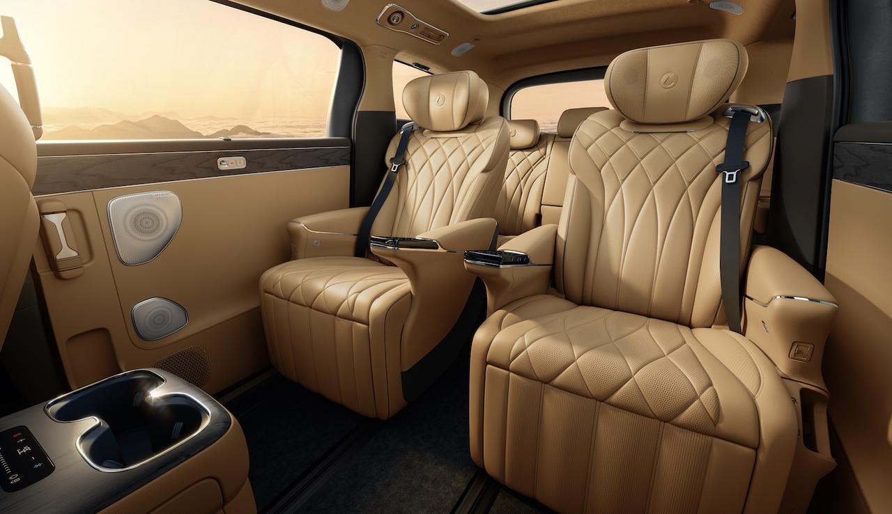 第二代腾势D9王者登场！三连销冠再进化！
预售价38.98万-48.98万，每一