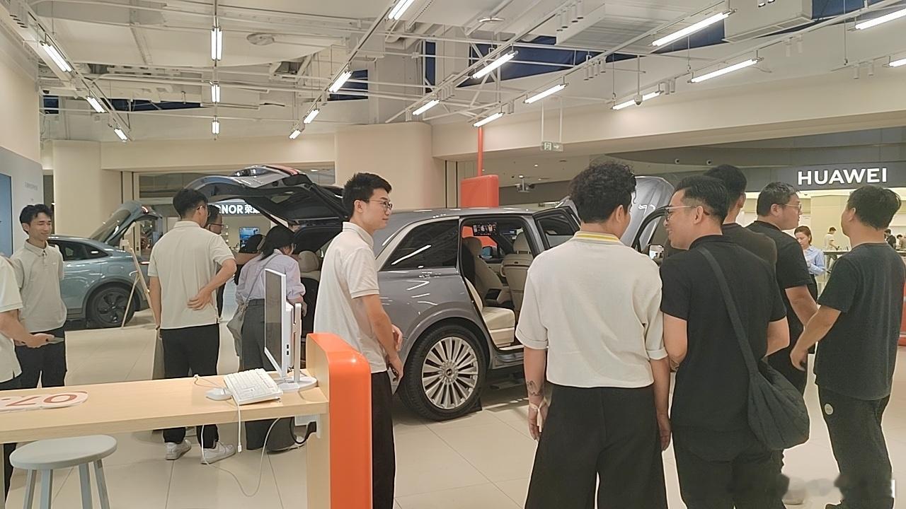 果然是价格到了，人就到了。蔚来乐道L90预售价27.99万起 出来的第二天，也就
