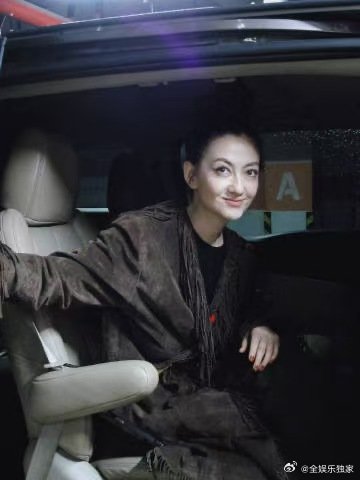 我拍了拍乘风乘风2026我拍了拍乘风，期待初舞台开播，好好感受这场极致的视觉盛宴