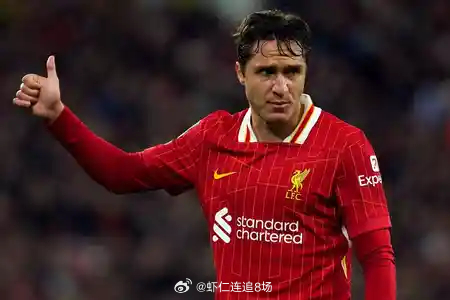 【突发新闻】意大利足协官方宣布利物浦边锋基耶萨退出大名单。基耶萨将离开国家队训练