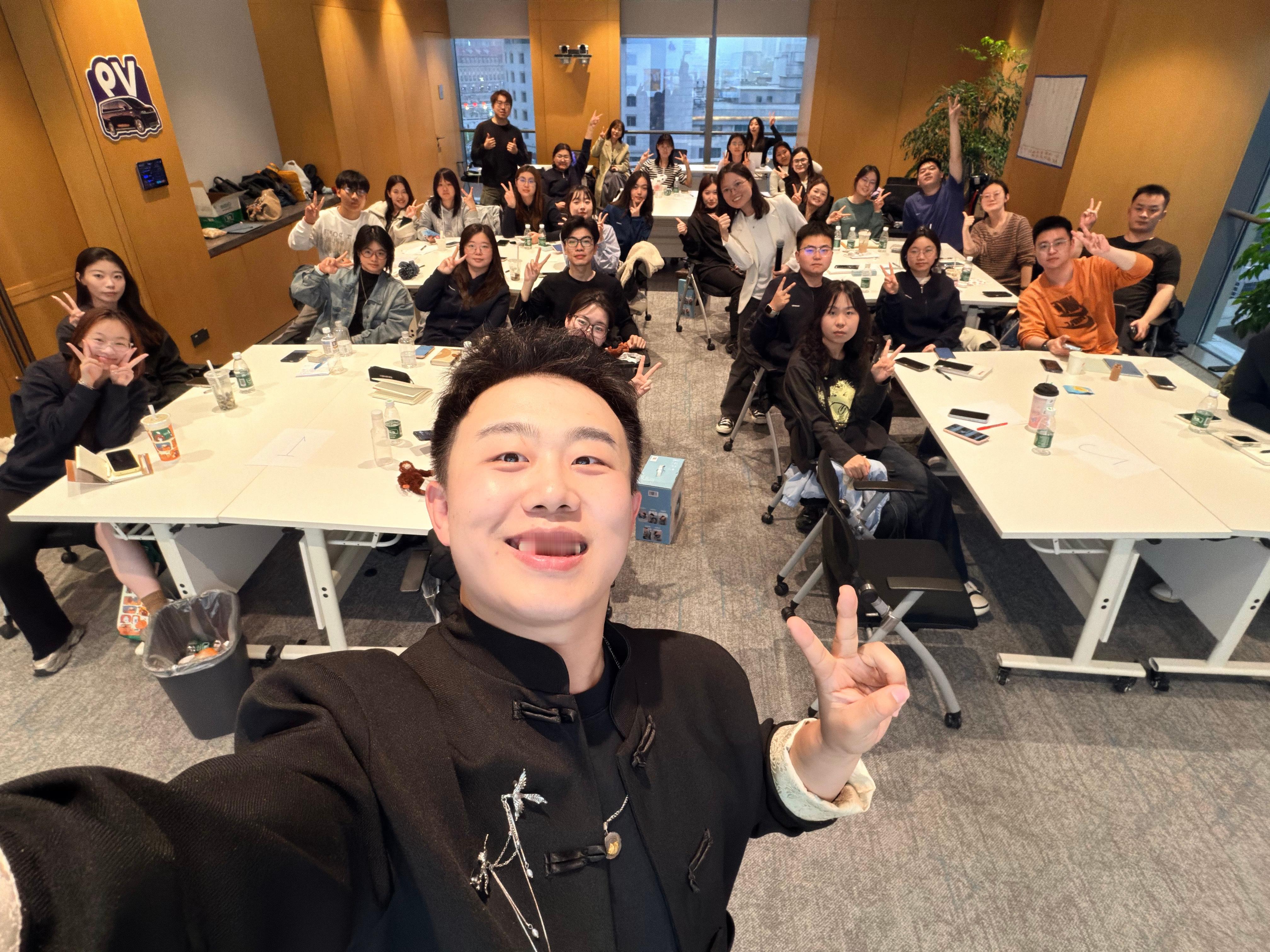 很开心的一次自媒体分享华为小伙伴儿都很聪明喂！生活手记 天津·华为天津区域总部