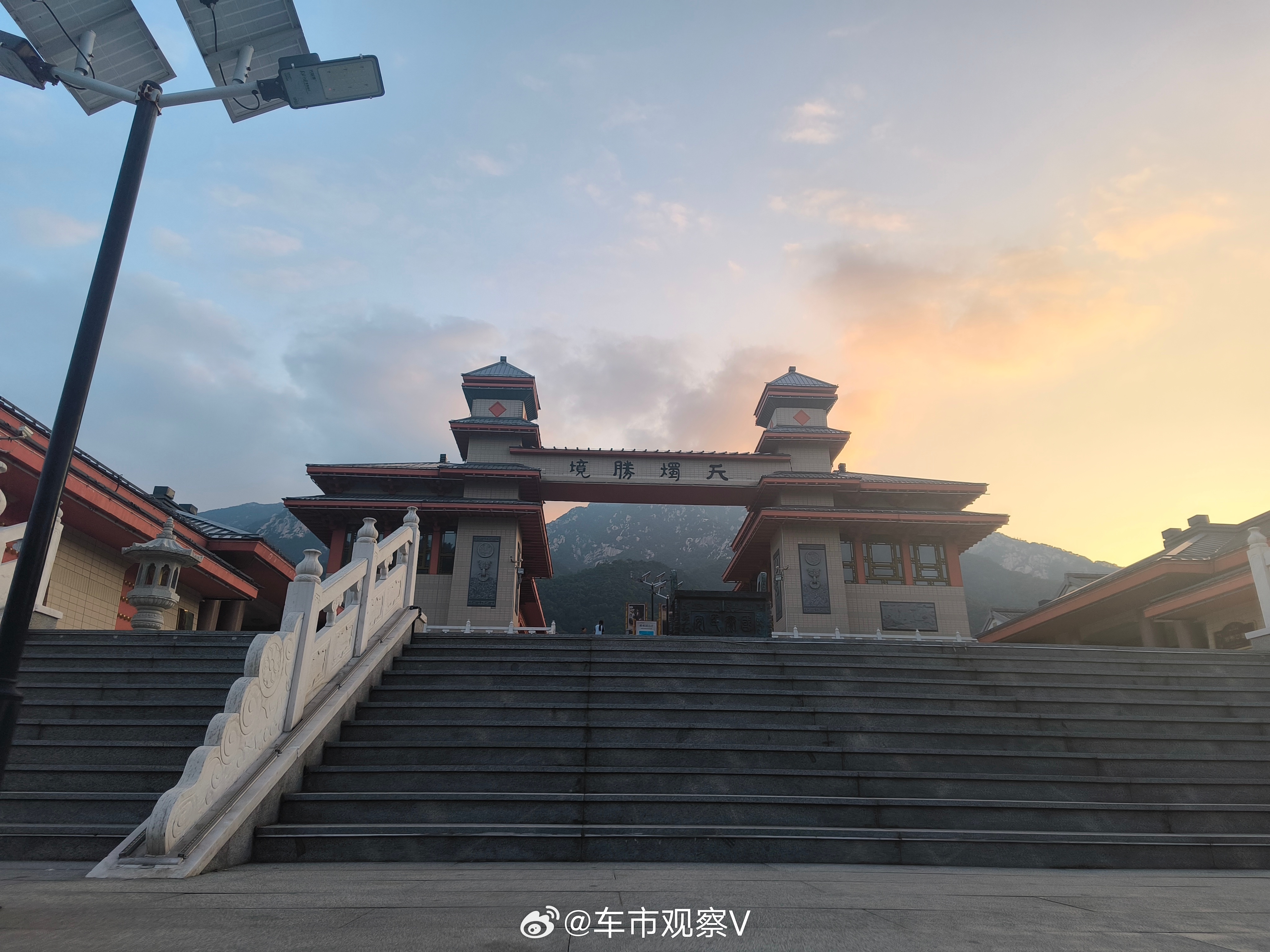 零跑新车上市半天黑稿已编到第三天不少车企都喊被黑了，放网上去喊冤，这种事不应该报
