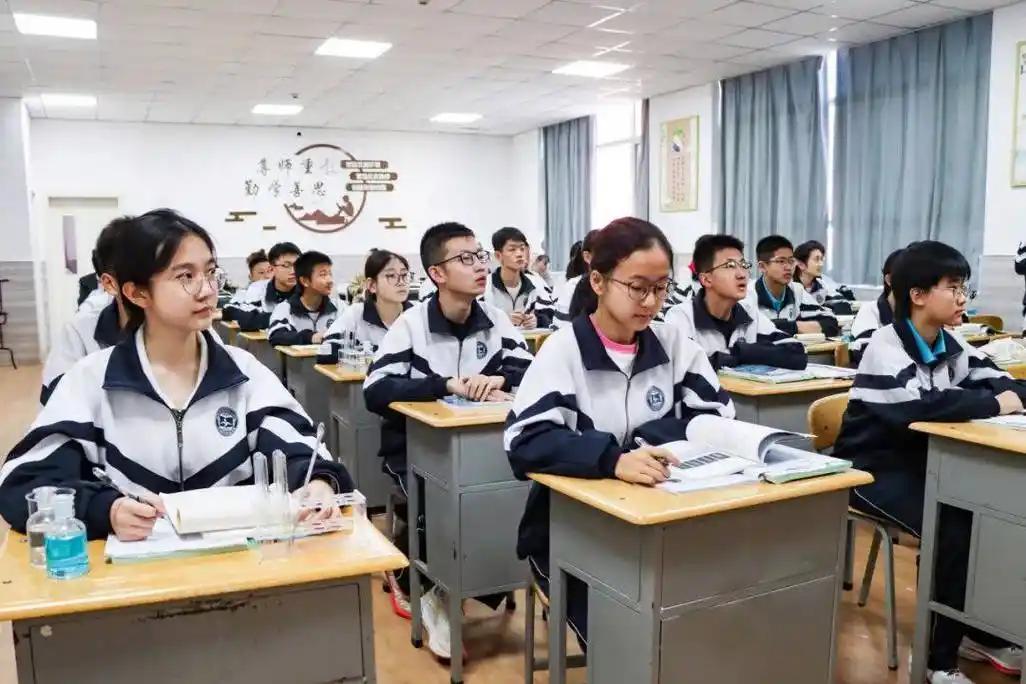 世界最大的基础教育体系在哪里？那肯定是我国呀！近期教育部官方官宣重磅成果，我国已
