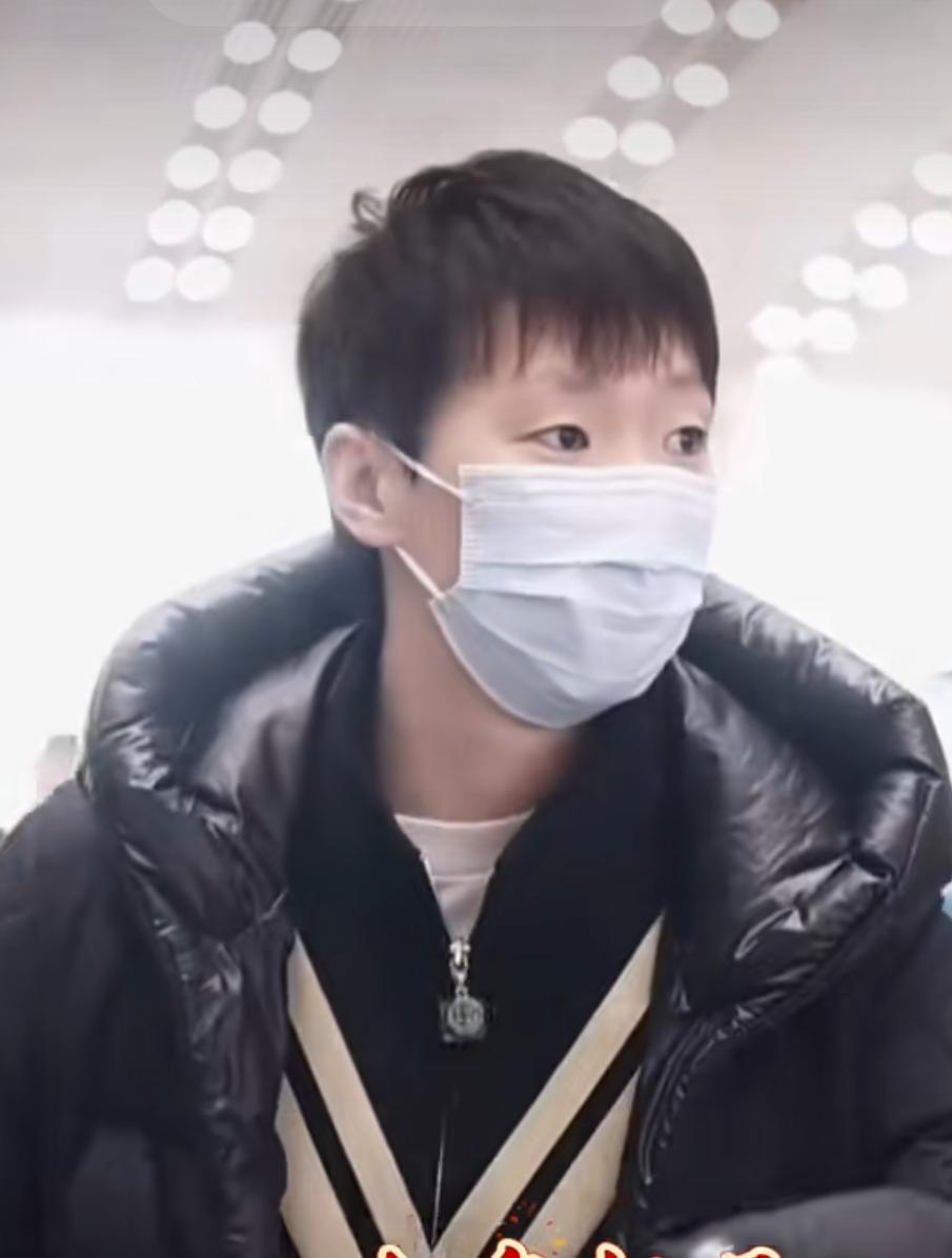 曼昱出发了
新加坡赛场等你
快乐乒乓
新的一年
愿曼昱一切都好
加油曼昱
@简单