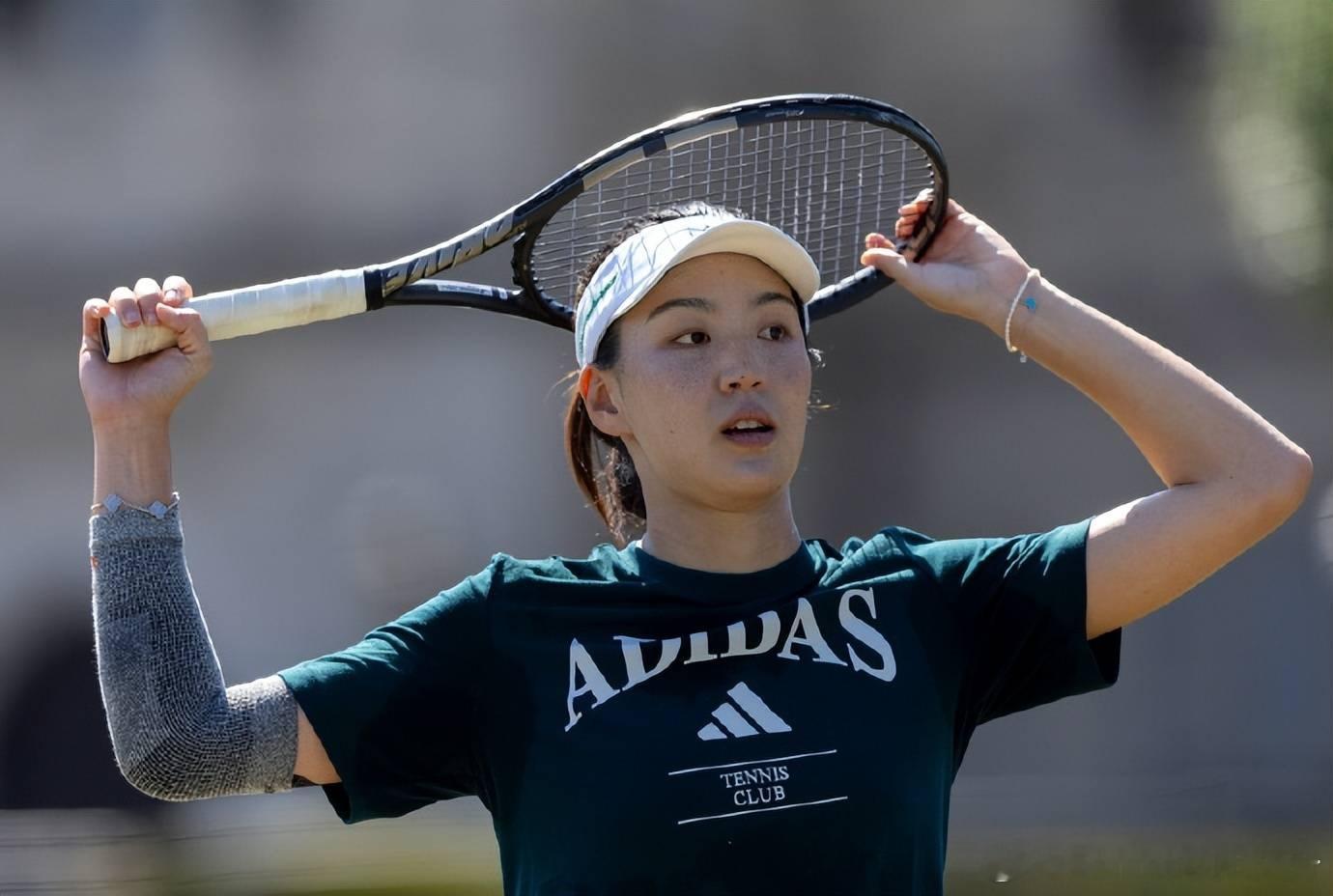王欣瑜无缘布拉格赛决赛🔵WTA250布拉格女单半决赛❌【4】🇨🇳王欣瑜4-