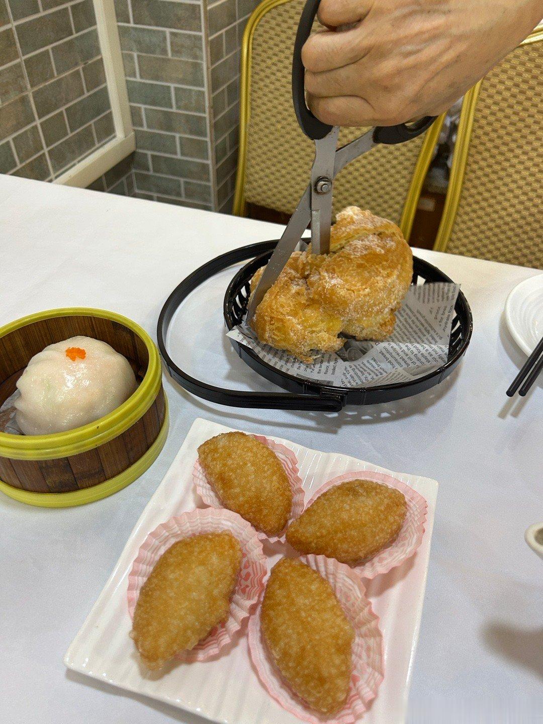 大拳头虾饺个头小了不少囖对比去年#美食分享#  ​​​