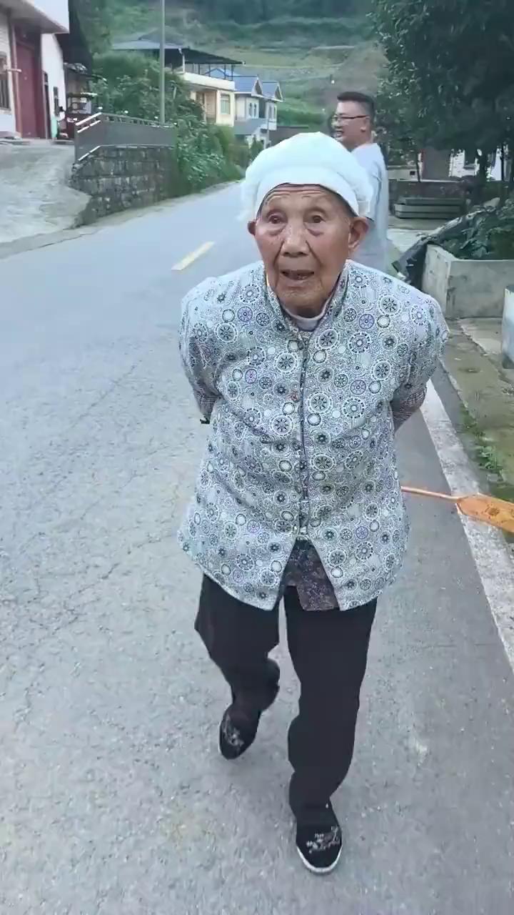 这才是上热门了。
