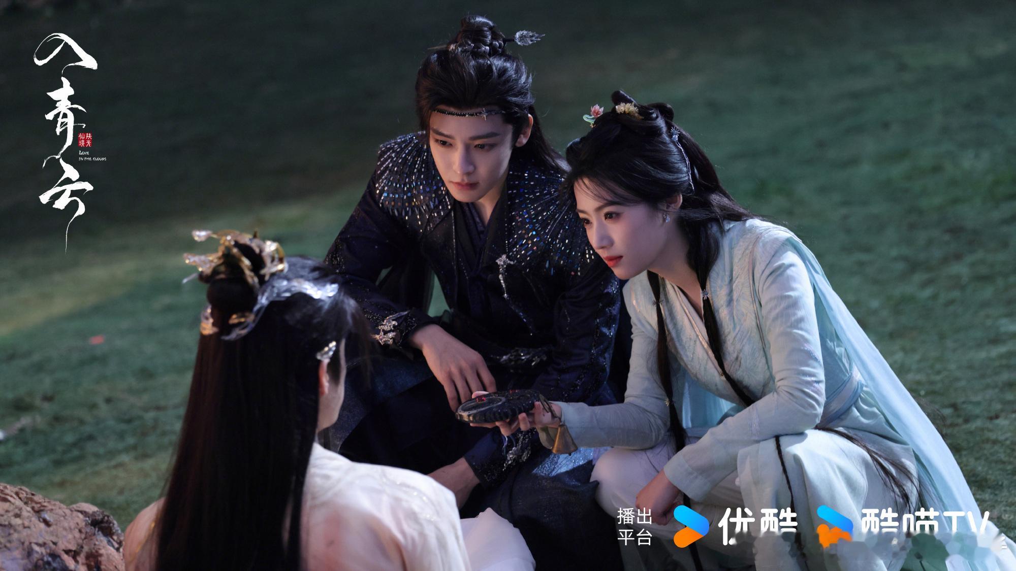 侯明昊卢昱晓入青云年度畅销榜top5侯明昊卢昱晓入青云进畅销榜TOP5《入青云》