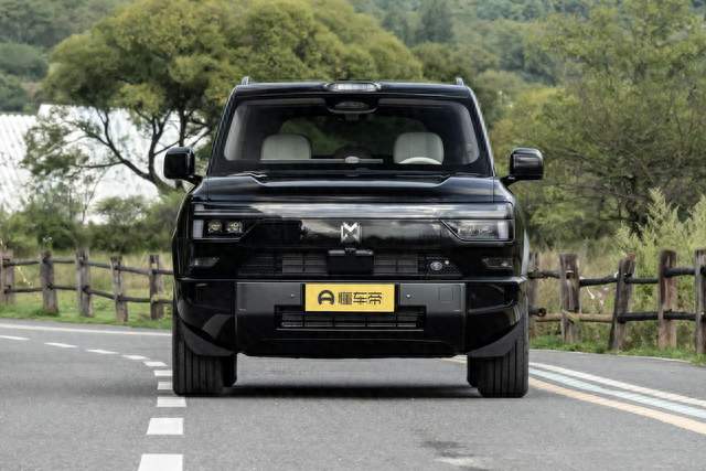 带全家试驾猛士X700：不偏科的方盒子，家用和越野都是合家欢！
