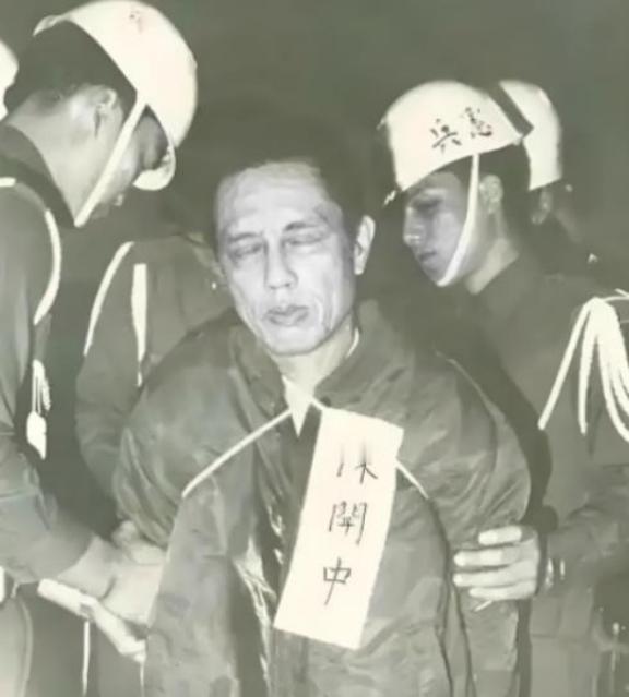 1949年，金门战役失败后，我军团政委陈利华却消失得无影无踪，最终被确诊牺牲，谁