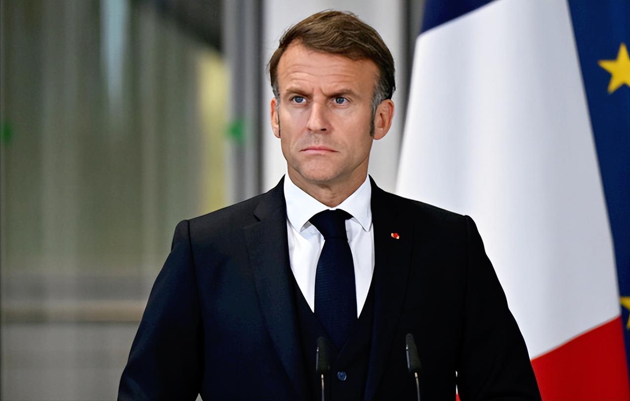 法国总统马克龙直接放大招！新年讲话里一句话炸翻全场，2027年法国选总统时外国势