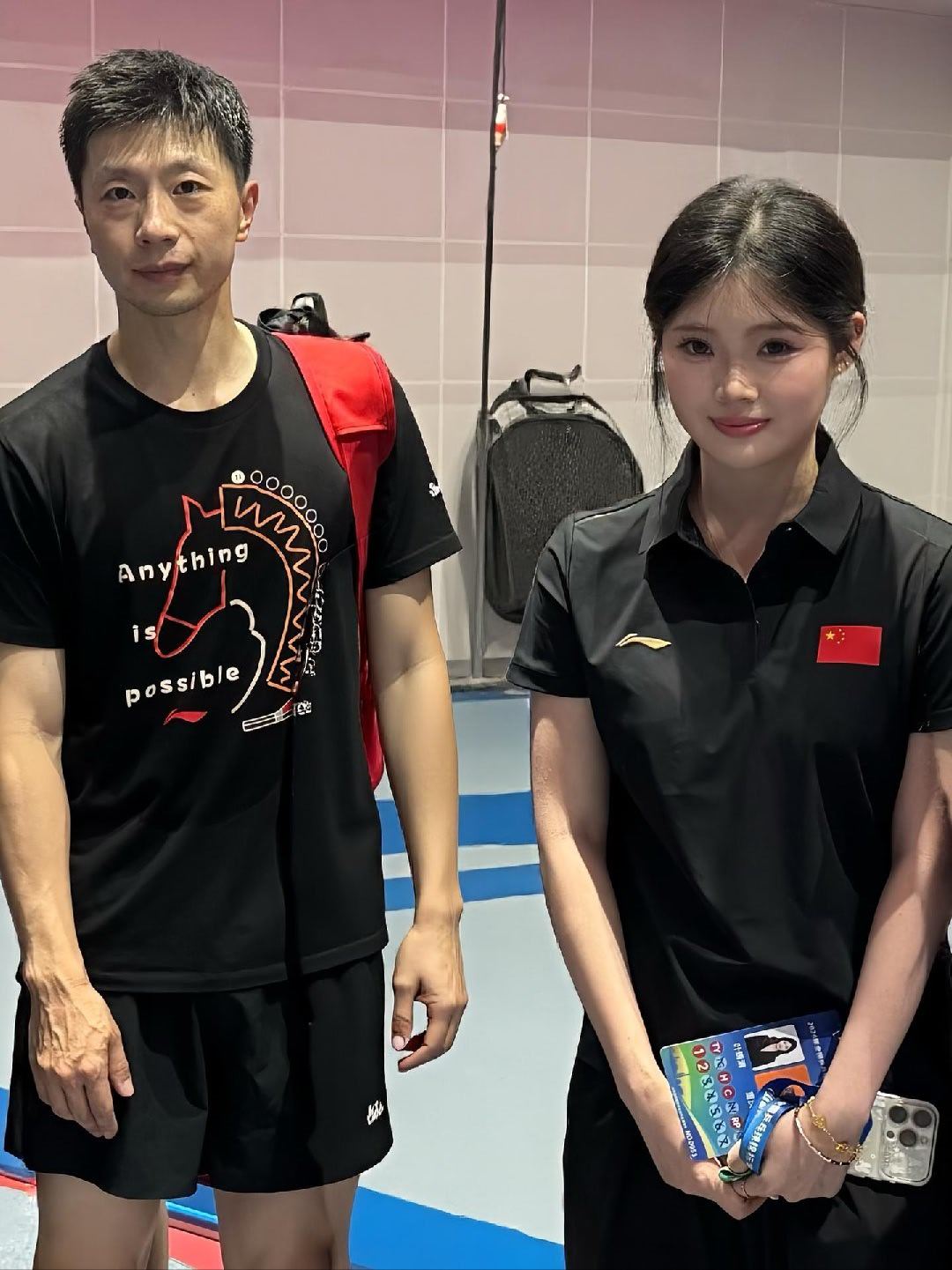 马龙合影上新 With江西队赵一朵等，重庆叶琇淯，江西李明泽 