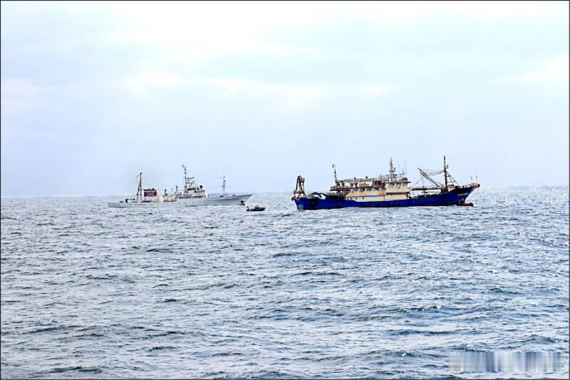 日本4年来首次扣押中国违规渔船 中方提供担保后船长获释海外新鲜事ai热点共创计划