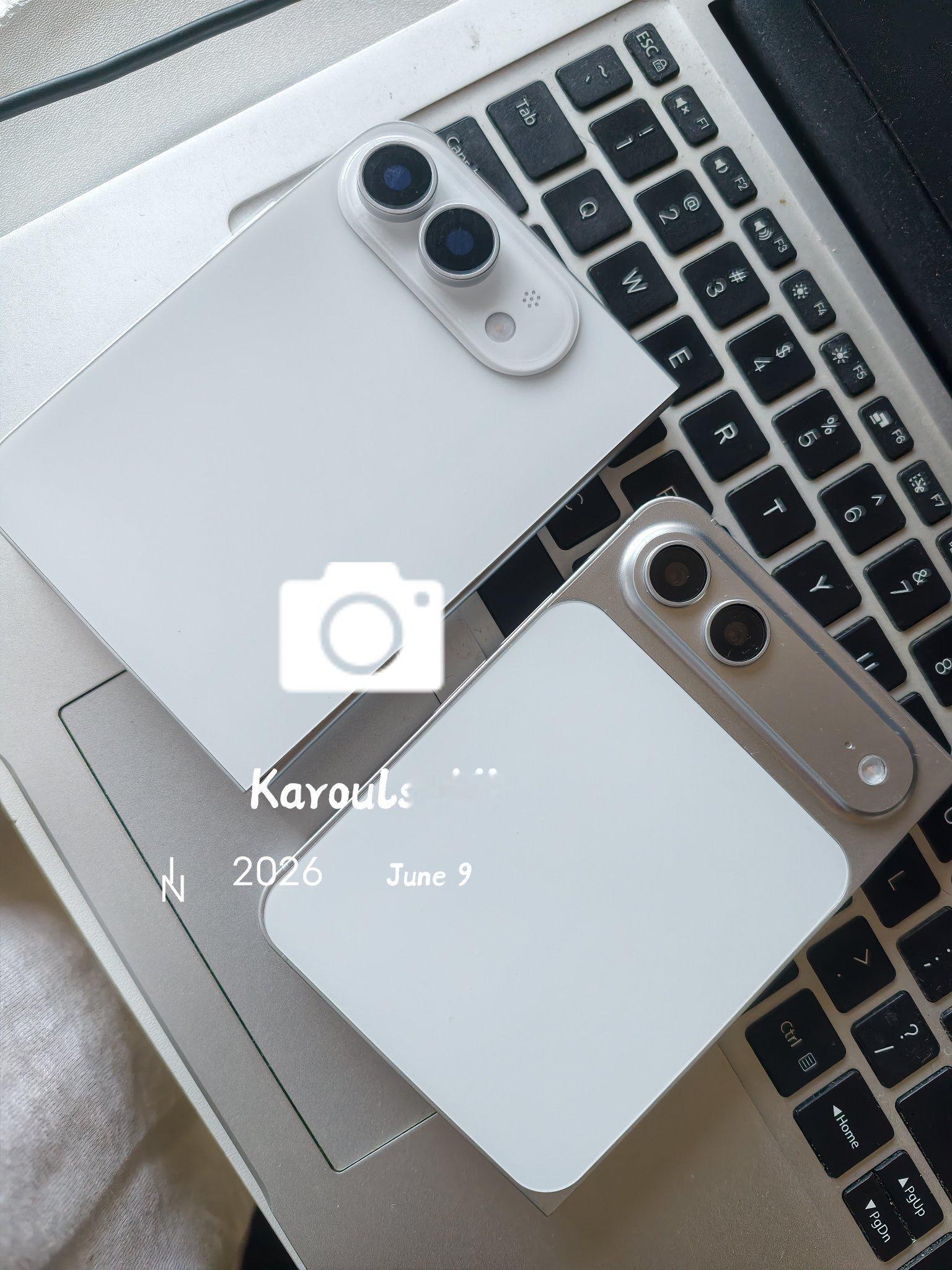 这两种 iPhone Ultra 的后盖设计，你更喜欢哪个？ 