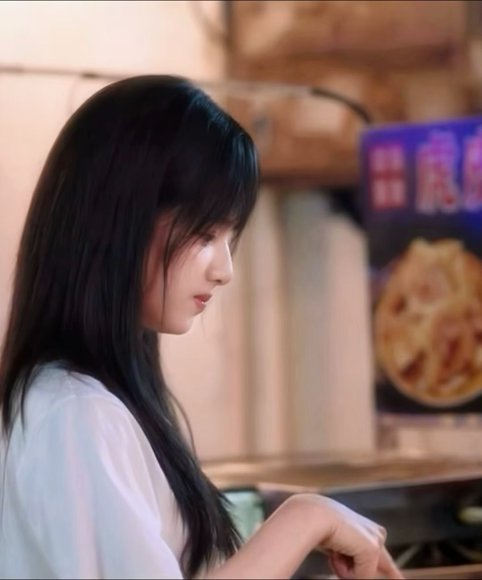 张婧仪好勇敢主动一女的六年前的张婧仪还在问爱不爱，现在直接说重来，这成长感我看傻