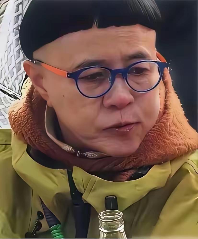 “金龟子”也会老，不变的是“宝盖头”（锅盖头）。央视儿童节目主持人金龟子刘纯燕今