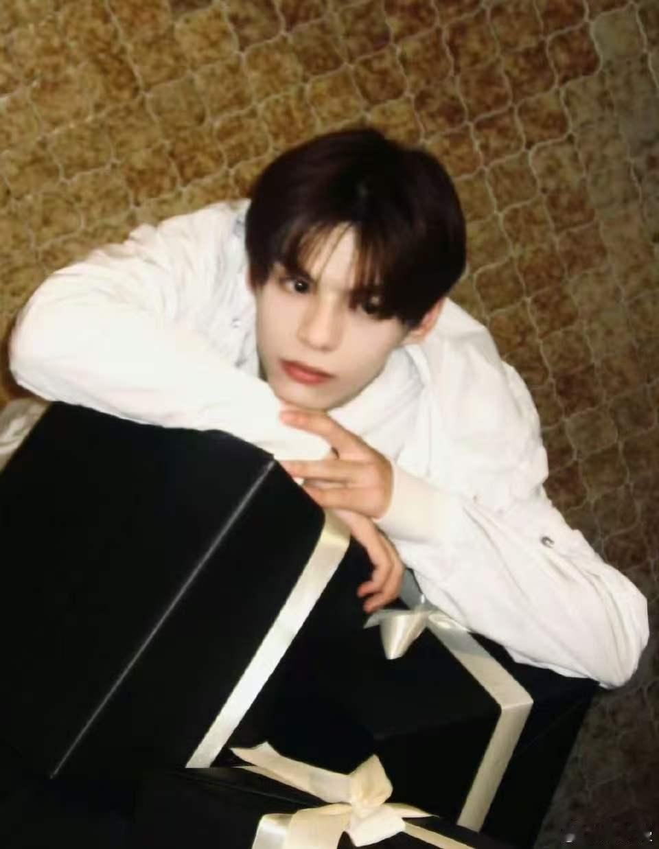 力丸韦语节创4对手变导师同样是创4出来的，有人已成导师，有人还在选秀路上奋斗。韦