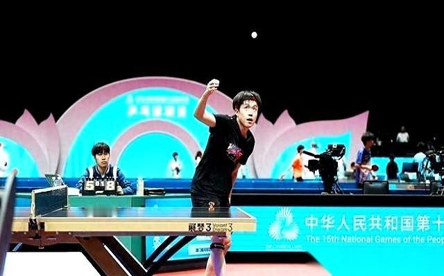 我跟你们说，今天这球，最有意思的不是王楚钦4-1赢了。
而是他丢了的那1局。
真