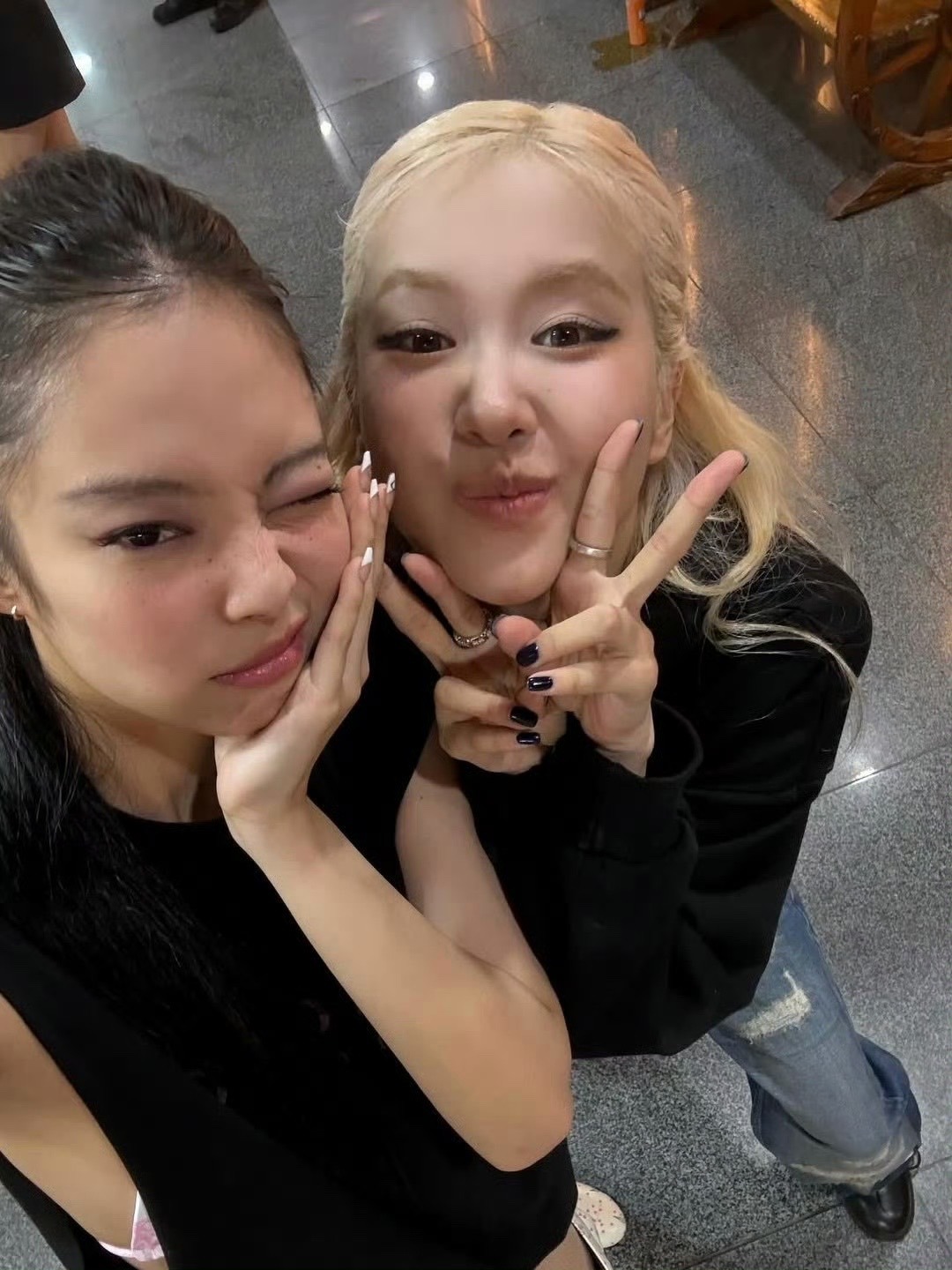 娱乐[超话]jennie朴彩英自拍朴彩英jennie自拍 ​朴彩英jennie自