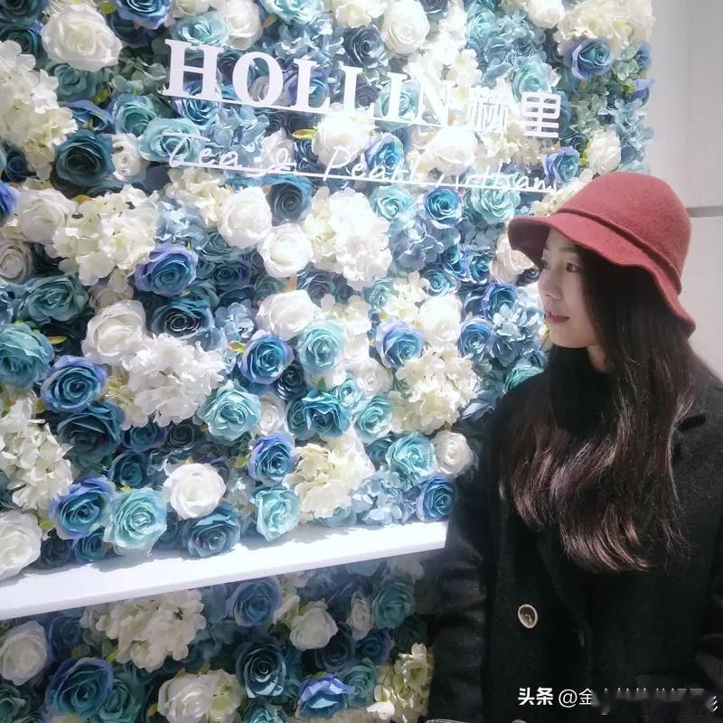 我被实习生“开除”了，却拿到了年终奖最高。公司来了个00后实习生，名叫小赵，第一