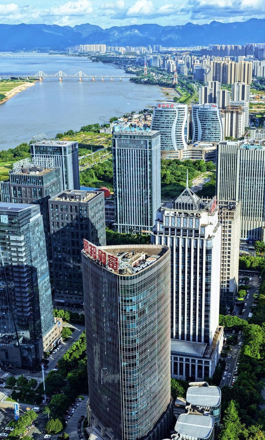 基于发展指数与特色实践，福建梳理了全省10个工业强县和10个产业特色县有关情况。