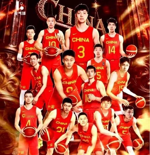 世预赛！中国男篮最强首发阵容：胡金秋、赵睿、赵继伟、朱俊龙、张镇麟。

近日，世