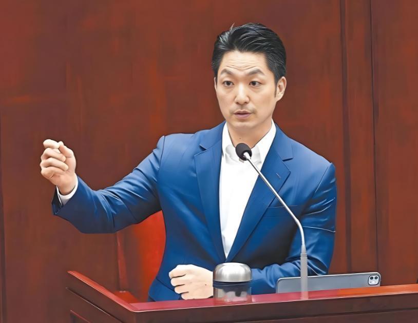 蒋万安回应大陆相关惠台措施：

其实我一向主张两岸关系越困难，越需要沟通交流。所