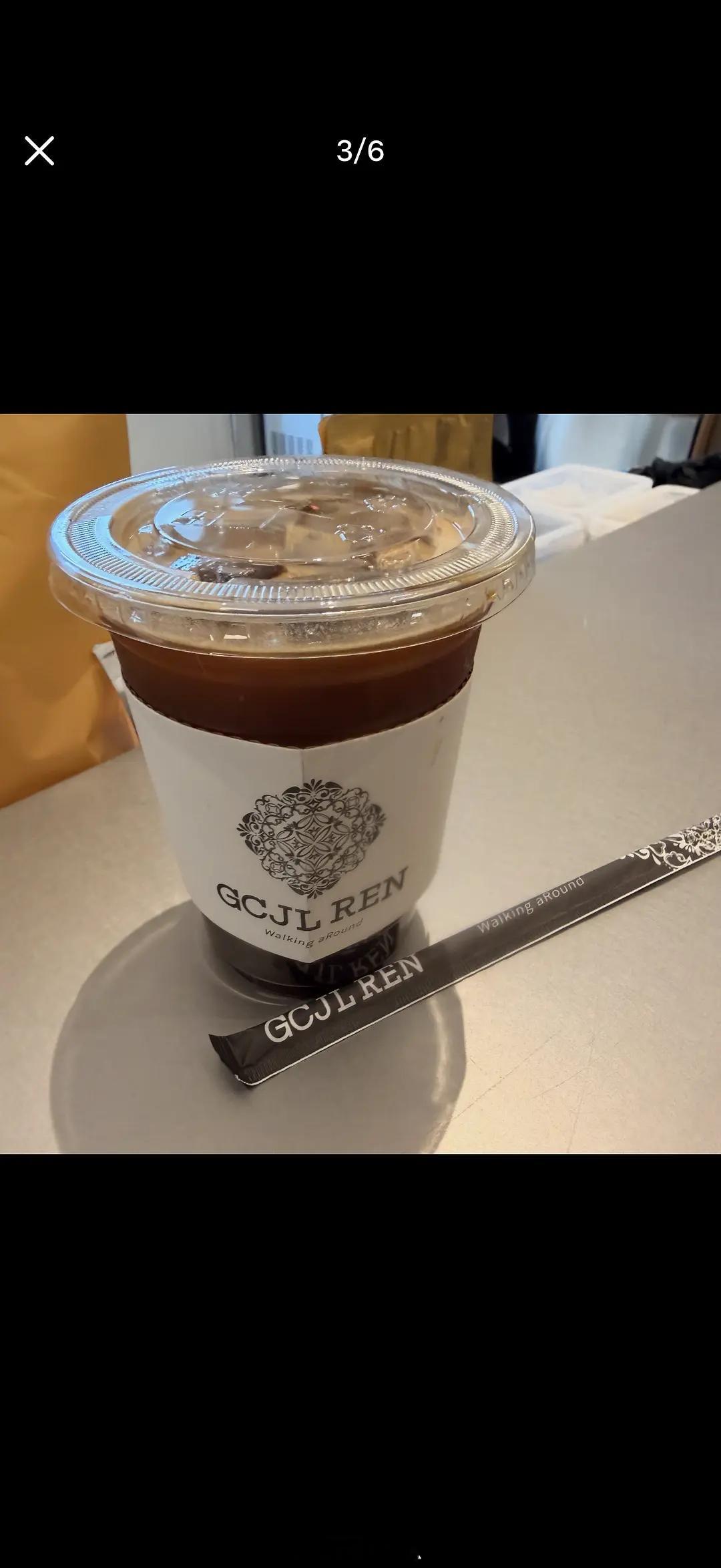 任嘉伦个人艺术中心红房子咖啡38元一杯价格算贵吗？ 