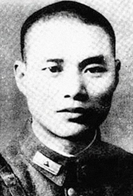 沈醉与刘晓庆：命运交织的历史回响
 
1988 年，特赦后的沈醉邂逅刘晓庆，一句