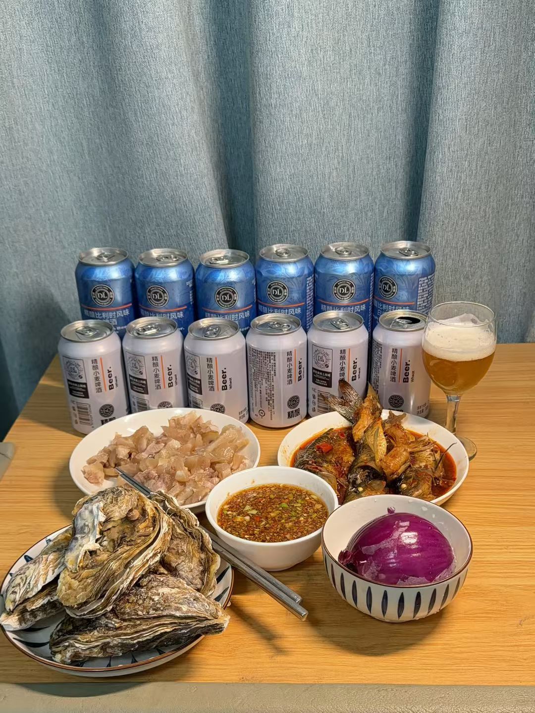 是这么回事吗，现在的00后年轻人喜欢喝啤酒，不喜欢喝白酒，所以贵州飞天茅台都降价