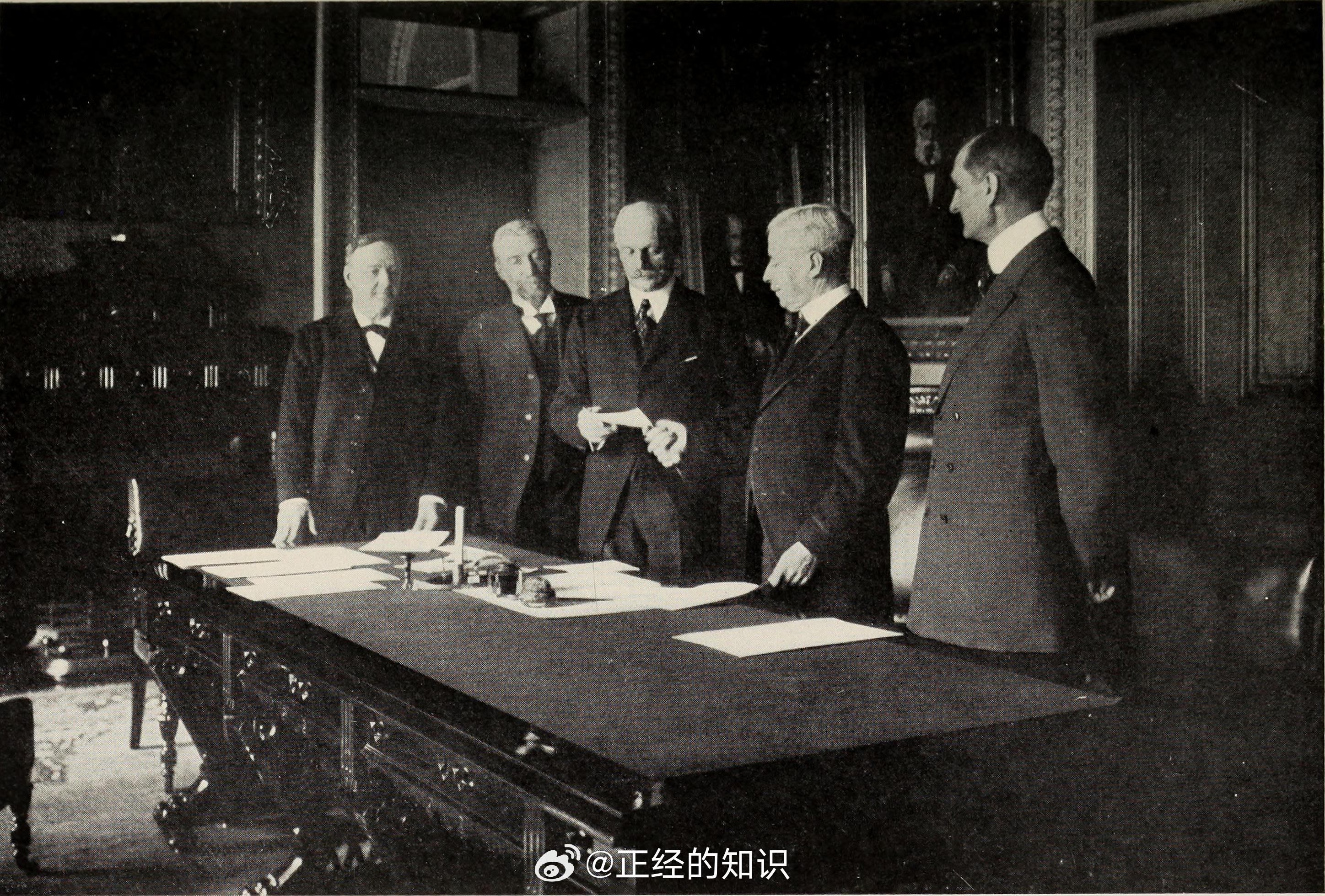 1917年，丹麦将维尔京群岛卖给美国，“以换取格陵兰岛永远属于丹麦领土的保证”。
