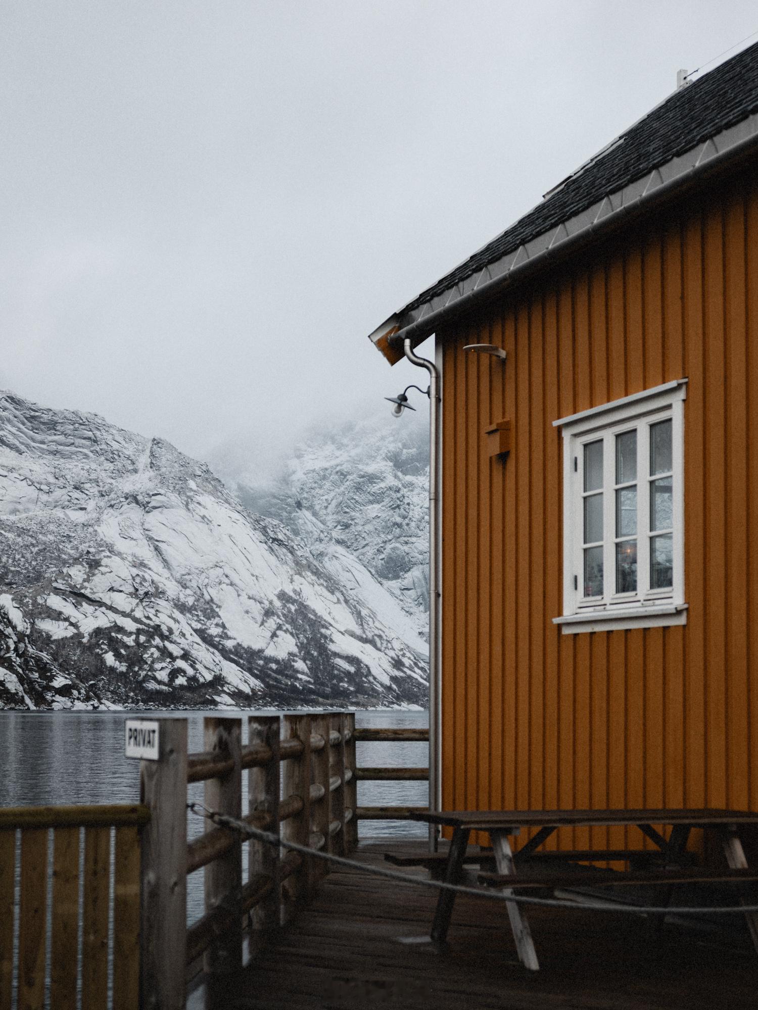 「回味 · 挪威之旅」🏔🌊🏡 世事起落，本就挣扎，无畏的笑着，多优雅。 