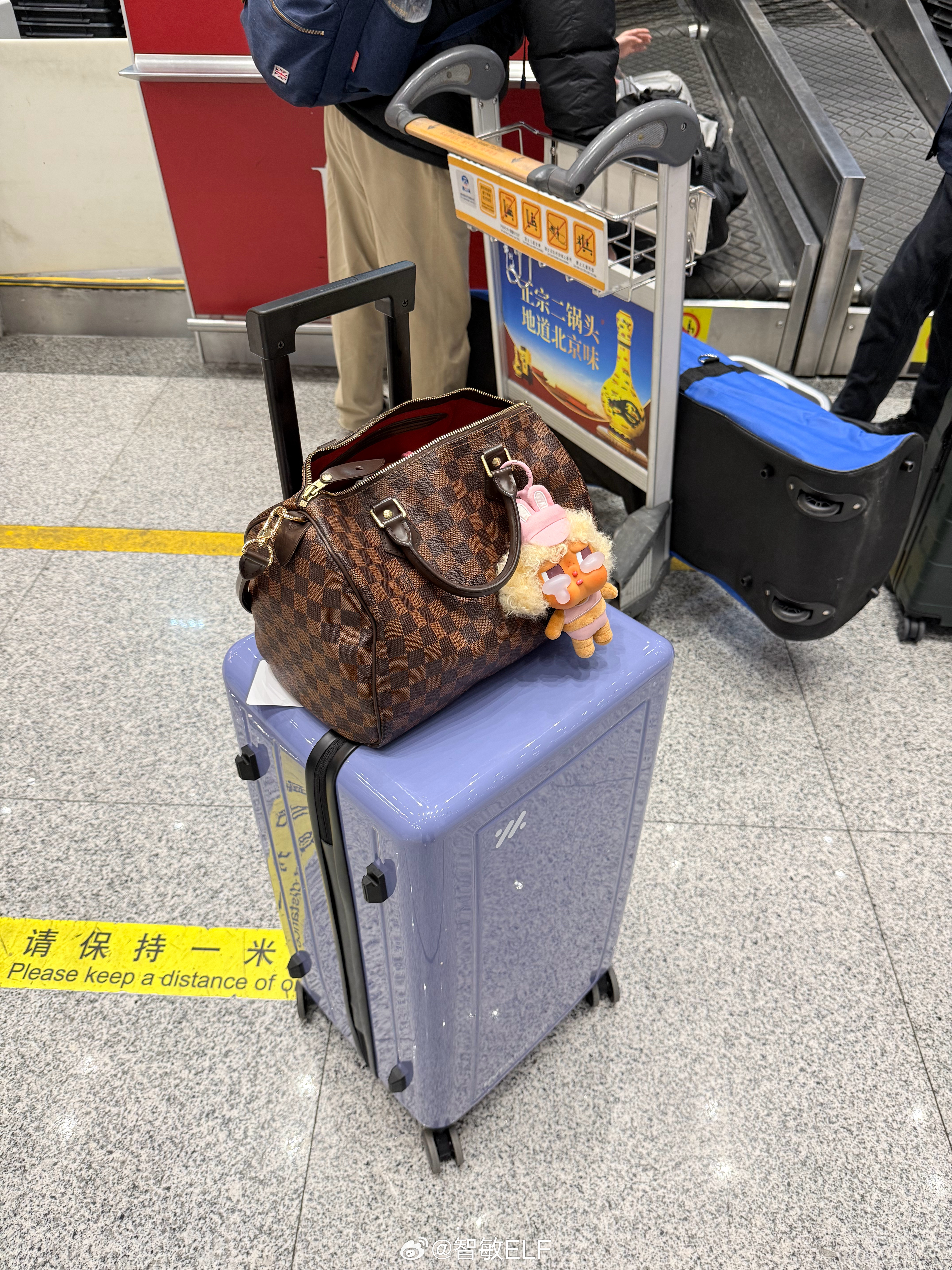 这个点已经在机场办完托运了，你猜我睡没睡