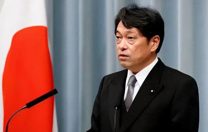 太嚣张了吧！预判俄乌冲突的日本少将竟吹开战日本不会成乌克兰？日方渔船反复碰瓷安的